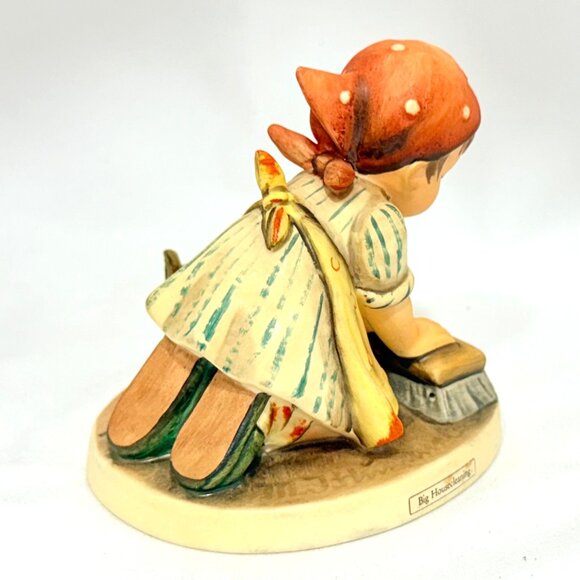 Goebel Hummel #363 Big Housecleaning - TMK5- West Germany (1970s) - Picture 7 of 12